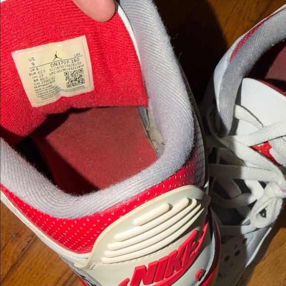 Jordan 3 Fire Red - Picture 7 of 9
